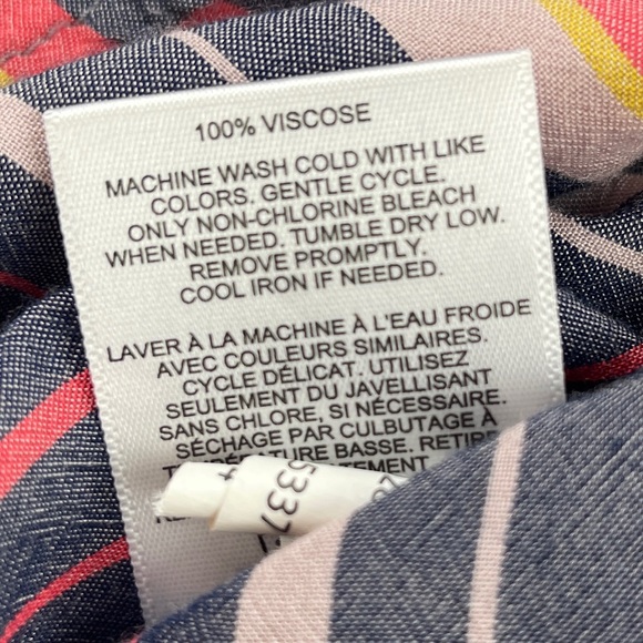 Women’s Express Long Multicolor Sleeve Button Up Blouse Size Small - Picture 4 of 4